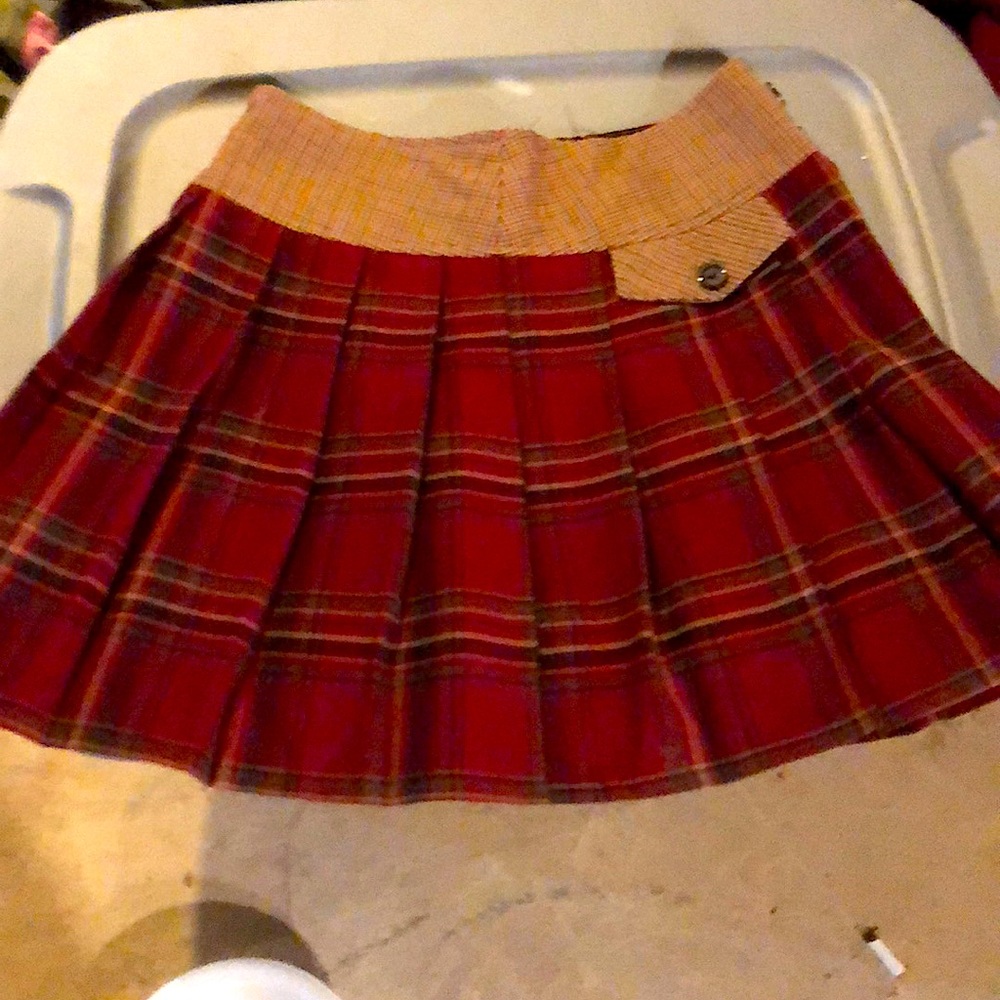 Amy Byer plaid girls skirt size 14.